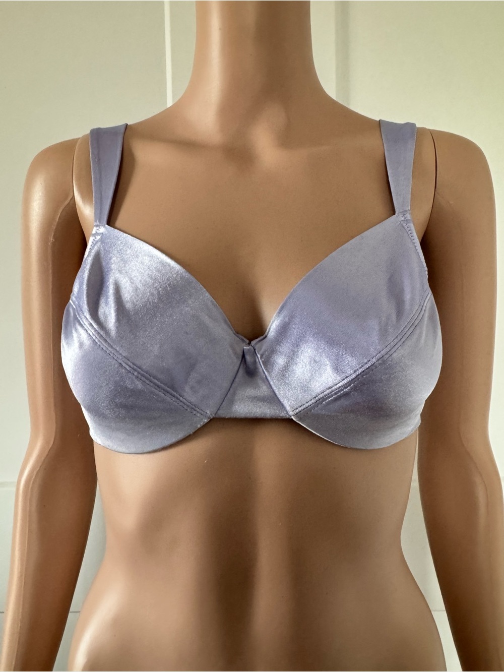 Victoria’s Secret Vintage Lavendar Purple Satin Sateen Full Coverage Bra 34D